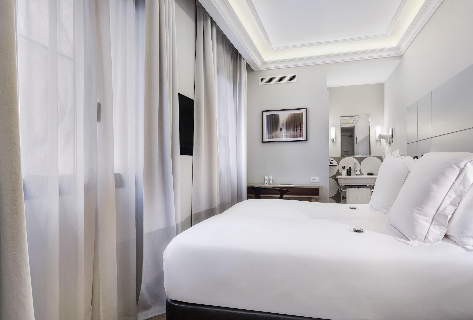 One Shot Recoletos Hotel Мадрид Екстериор снимка