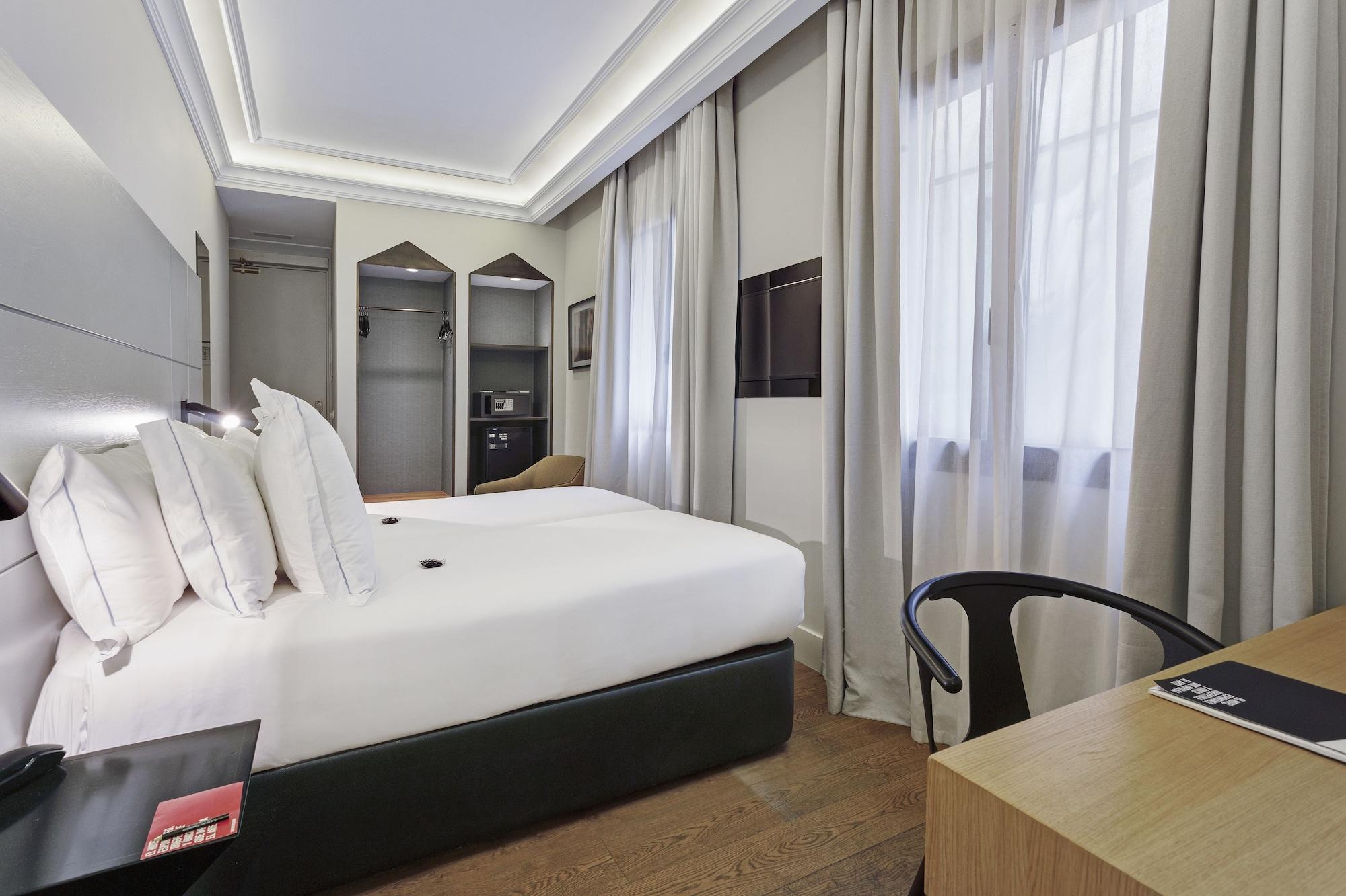 One Shot Recoletos Hotel Мадрид Екстериор снимка