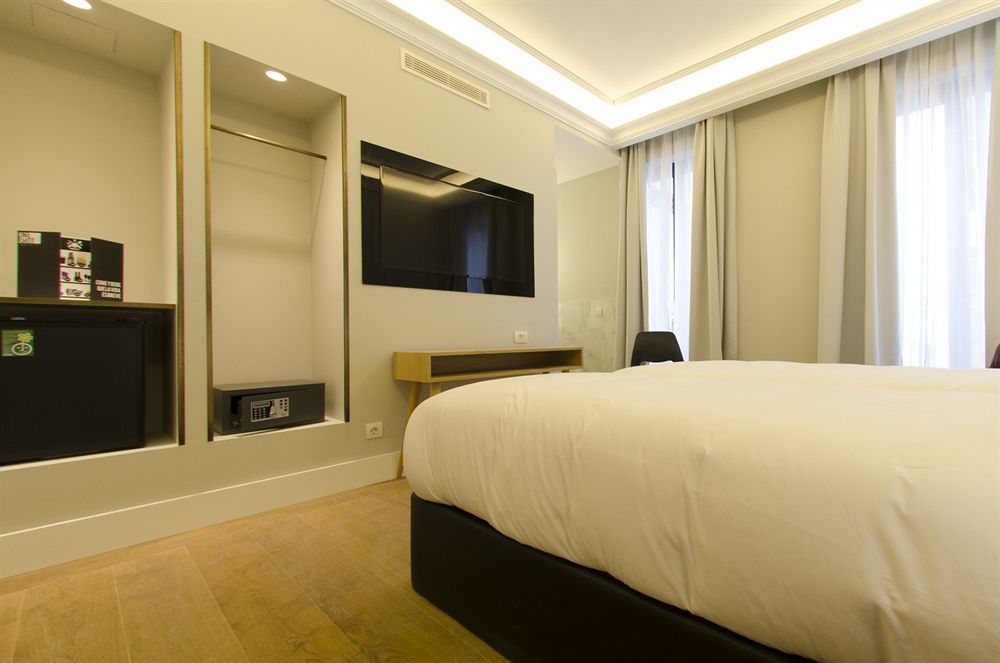 One Shot Recoletos Hotel Мадрид Екстериор снимка
