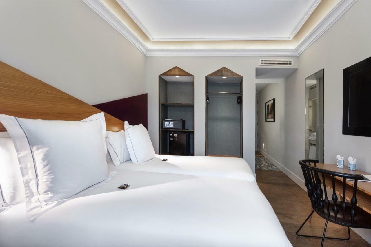 One Shot Recoletos Hotel Мадрид Екстериор снимка